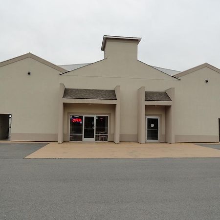 Econo Lodge Metropolis Exterior foto